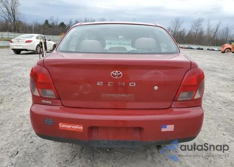 2001 Toyota Echo z USA, uszkodzony, nr VIN JTDBT123010195533